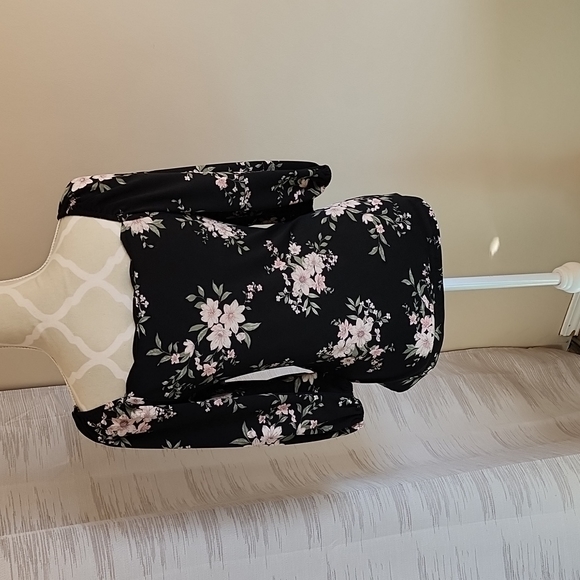 Faith and Joy Blouse - Picture 4 of 5